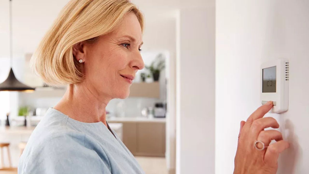 The-perfect-summer-thermostat-setting-for-your-home-WP