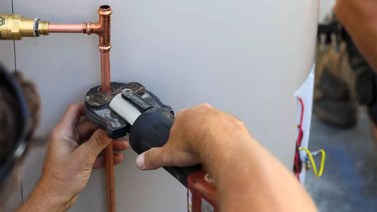 Is-your-hot-water-system-displaying-these-symptoms-WP